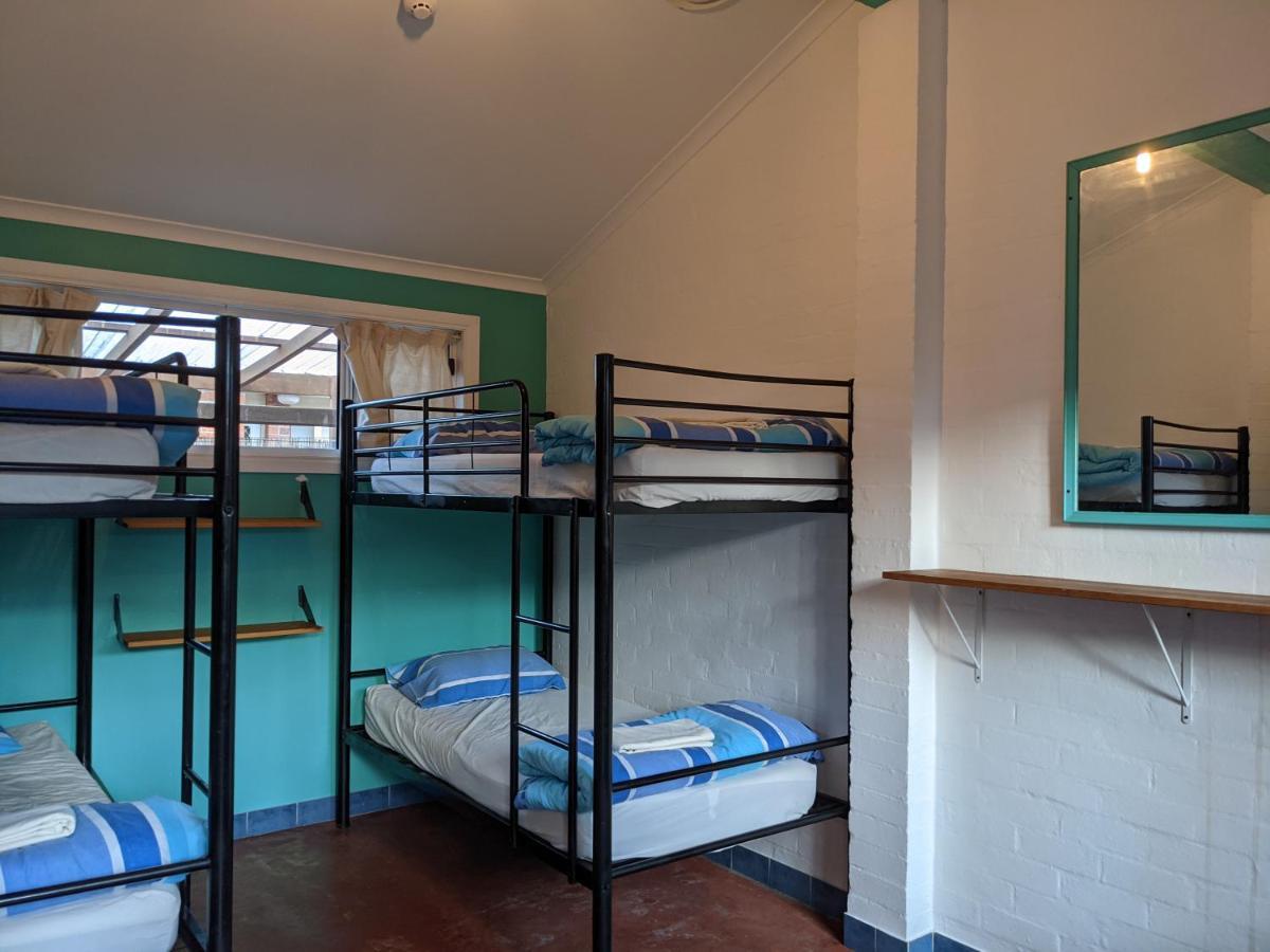 A Pousada Ozzie Pozzie Backpackers Port Macquarie Exterior foto