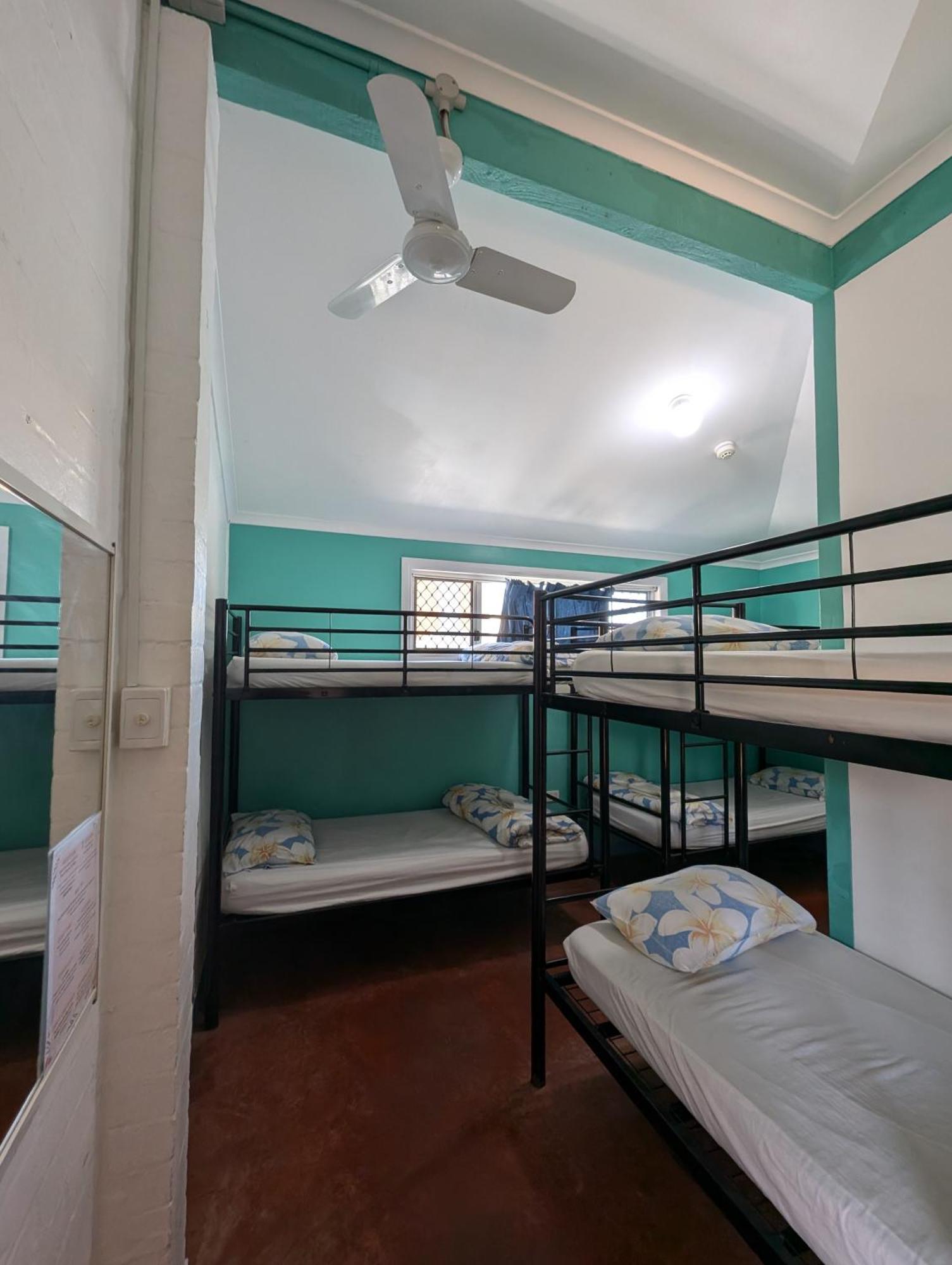 A Pousada Ozzie Pozzie Backpackers Port Macquarie Exterior foto